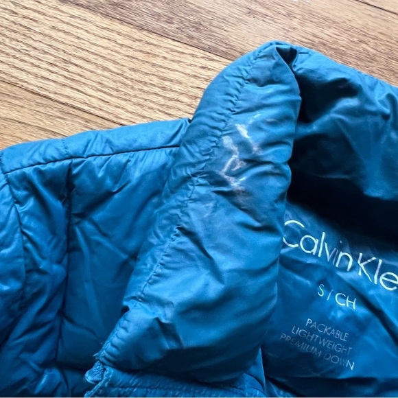 Calvin Klein Lightweight Premium Packable Down Jacket - Picture 6 of 6